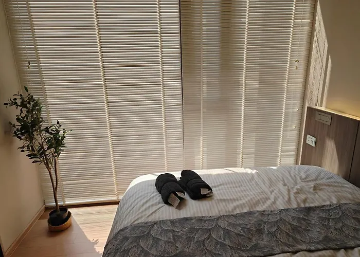 Modern 2br-3 Mins Walking Distance To Bts Thonglor * Бангкок