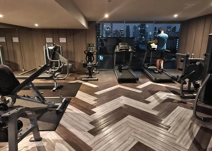 Modern 2br-3 Mins Walking Distance To Bts Thonglor * Бангкок