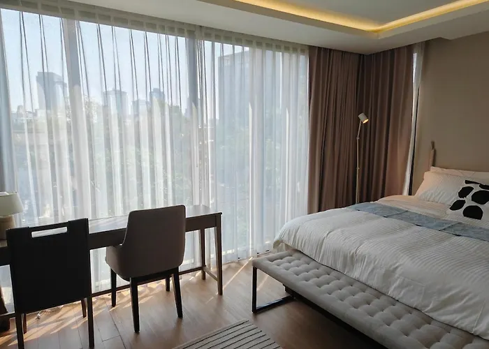 Modern 2br-3 Mins Walking Distance To Bts Thonglor *