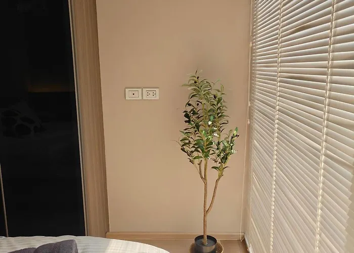 Апартаменты Modern 2br-3 Mins Walking Distance To Bts Thonglor *