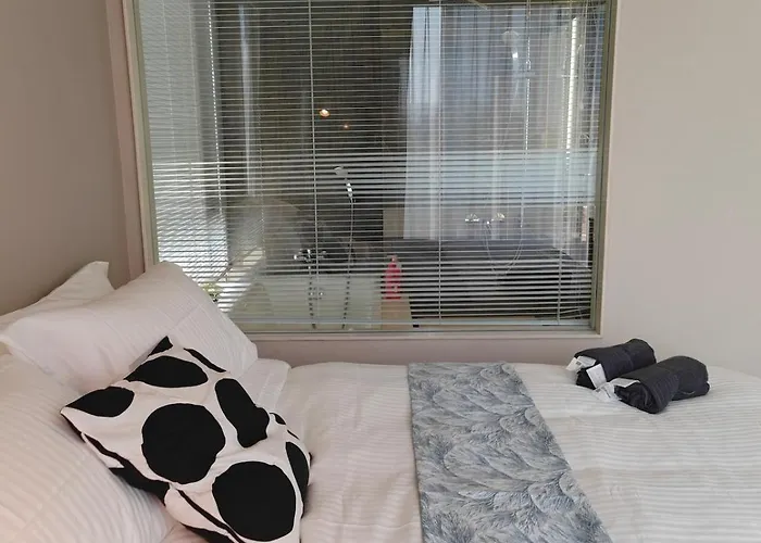 Апартаменты Modern 2br-3 Mins Walking Distance To Bts Thonglor Бангкок