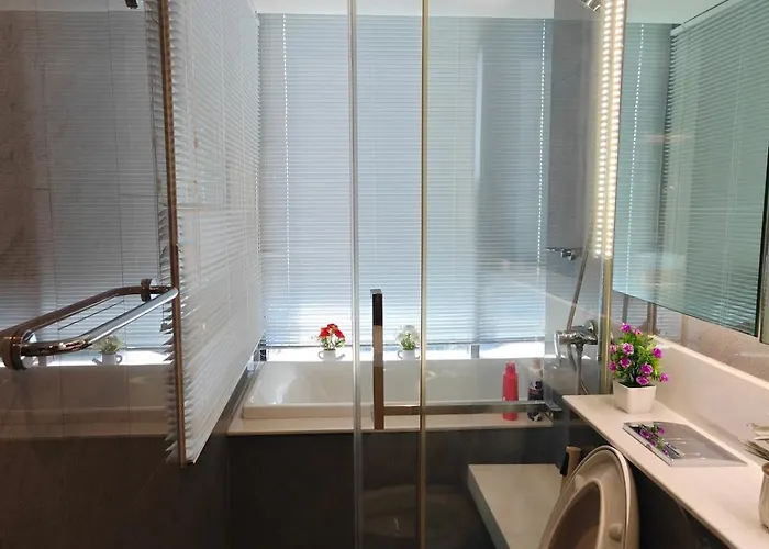 Modern 2br-3 Mins Walking Distance To Bts Thonglor Апартаменты